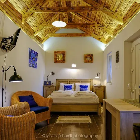 Ciprus Porta באלאטונקנשה